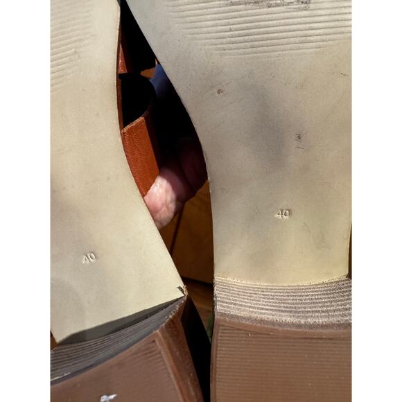 Bruno Magli Retro Classic Leather in Rich Cognac  Block Heel Slide Sandals 40 - Picture 9 of 9